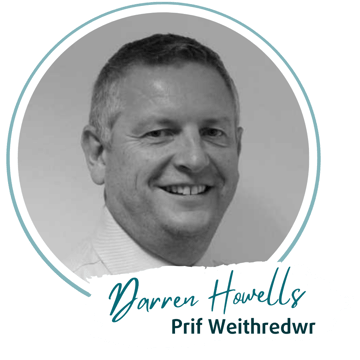 Darren Howells Prif Weithredwr