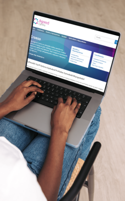 laptop with agored website